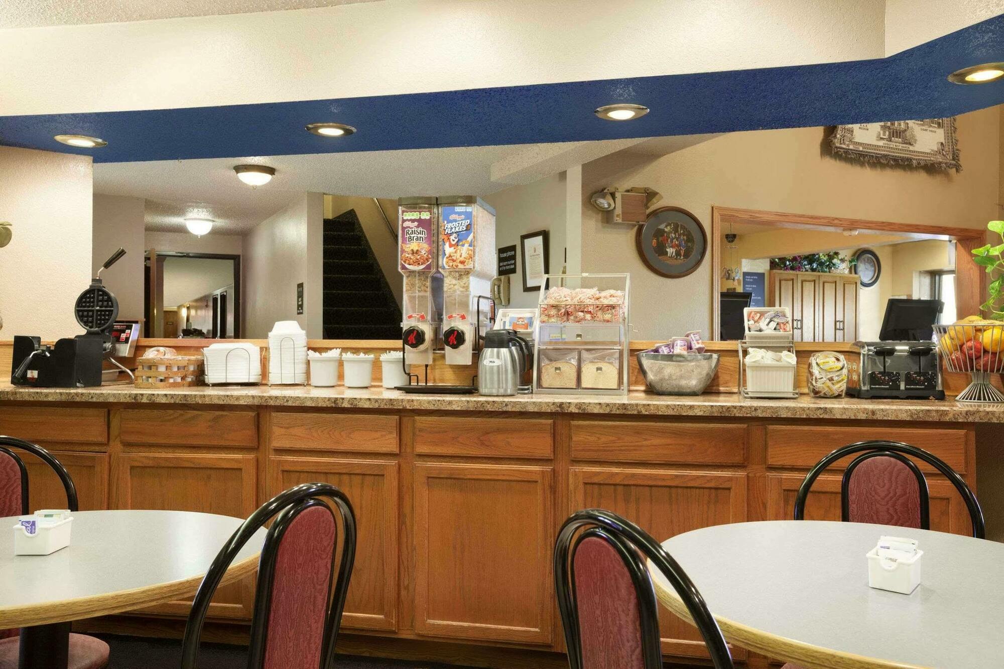 Super 8 By Wyndham North Platte Motel Luaran gambar